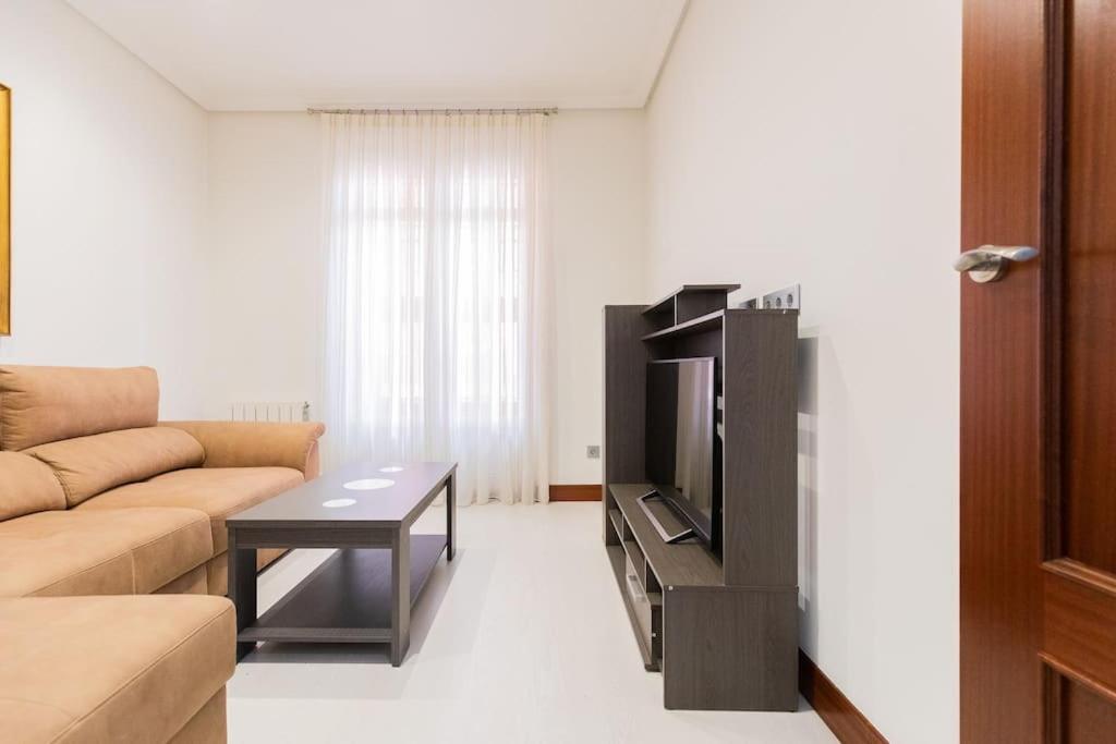 Indautxu Flat Next Stop Билбао Екстериор снимка