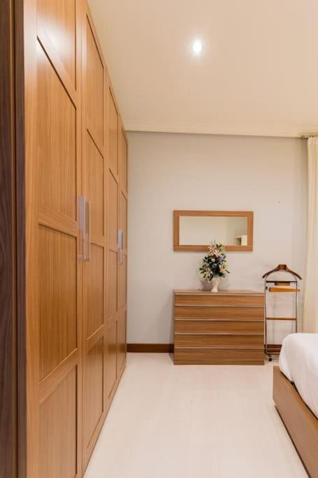 Indautxu Flat Next Stop Билбао Екстериор снимка