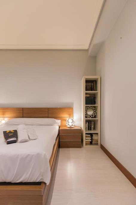 Indautxu Flat Next Stop Билбао Екстериор снимка