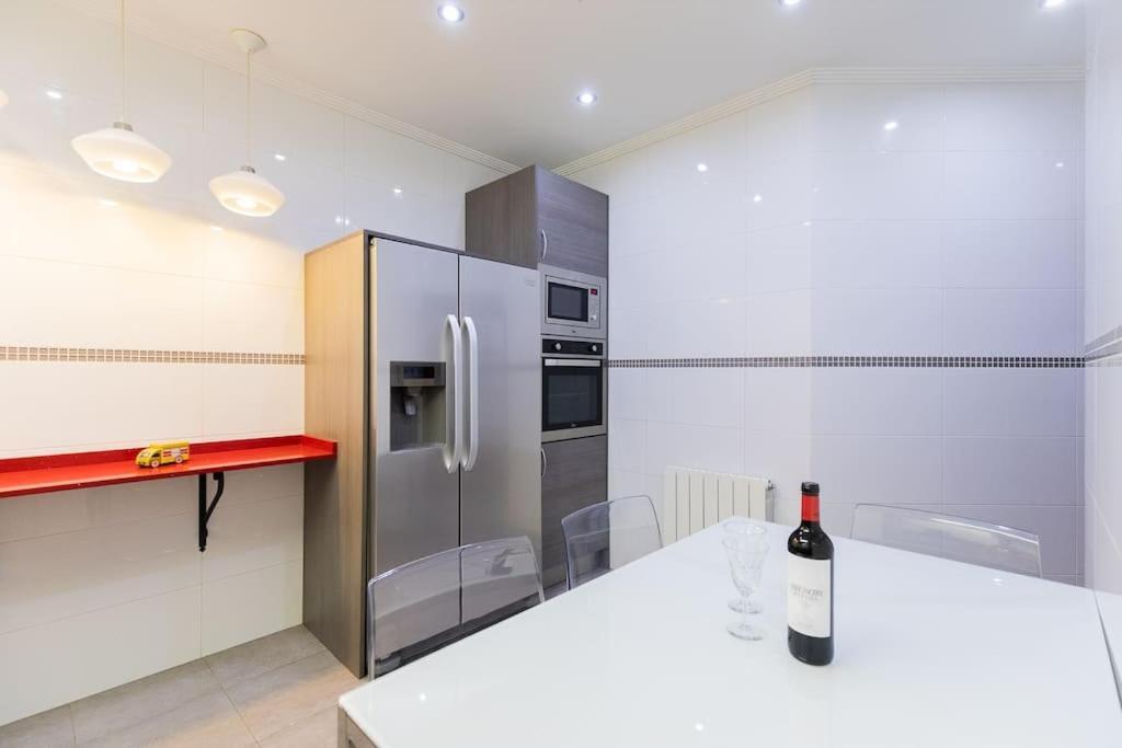 Indautxu Flat Next Stop Билбао Екстериор снимка