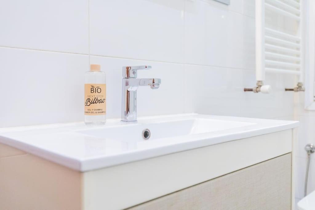 Indautxu Flat Next Stop Билбао Екстериор снимка
