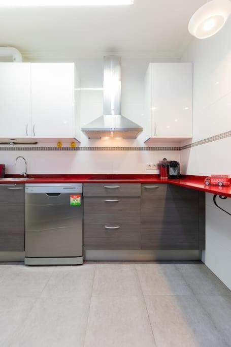 Indautxu Flat Next Stop Билбао Екстериор снимка